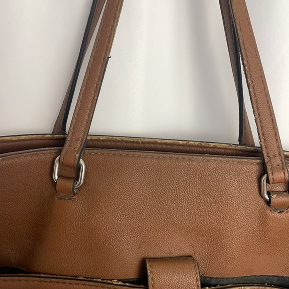 GUESS BROWN SHOULDER BAG - Picture 7 of 16